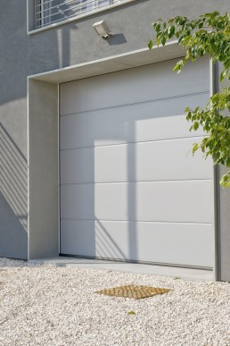 Porta garage sezionale - Domosystem Pesaro